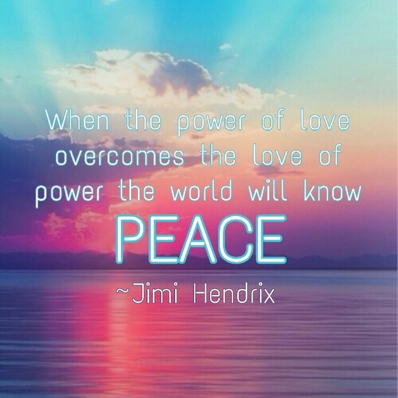 Meet your Posher: Shannon from Rose Gold Rivet Boutique - Picture 7 of 8